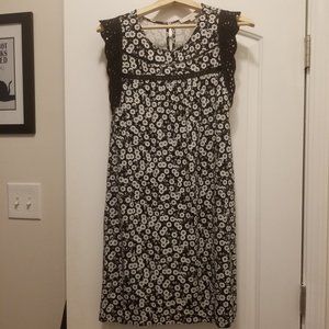 LOFT Black & White Floral Dress Size XS Petite Swingy & Loose